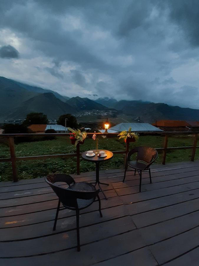 Guesthouse Elli & Cottages Kazbegi Kültér fotó
