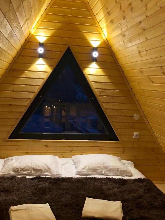 Guesthouse Elli & Cottages Kazbegi Kültér fotó