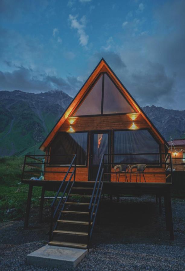 Guesthouse Elli & Cottages Kazbegi Kültér fotó