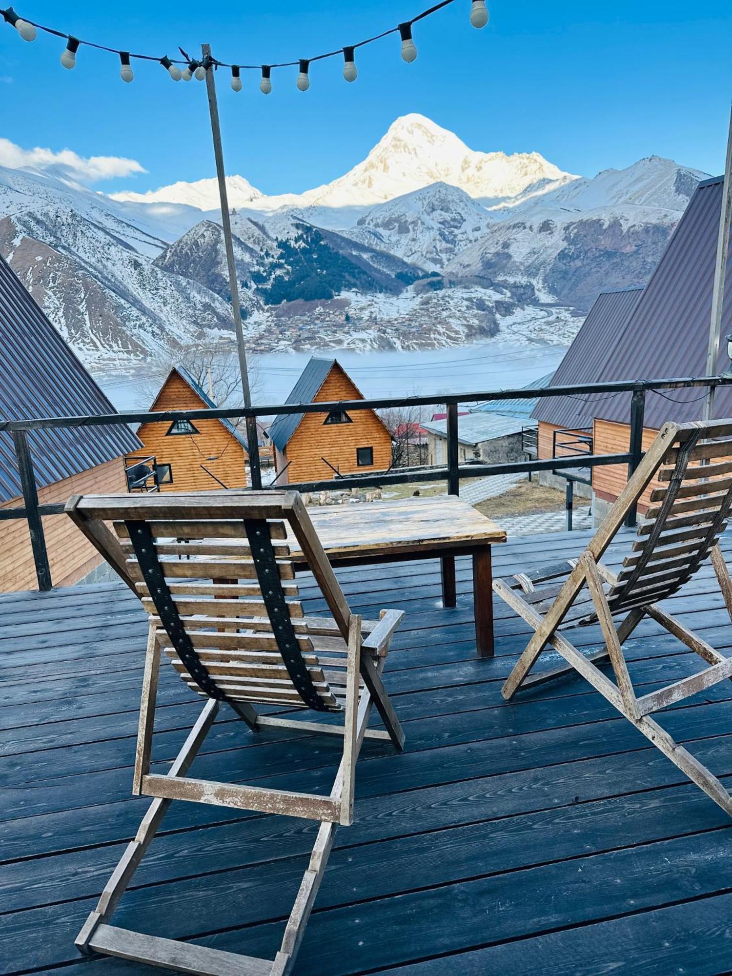 Guesthouse Elli & Cottages Kazbegi Kültér fotó