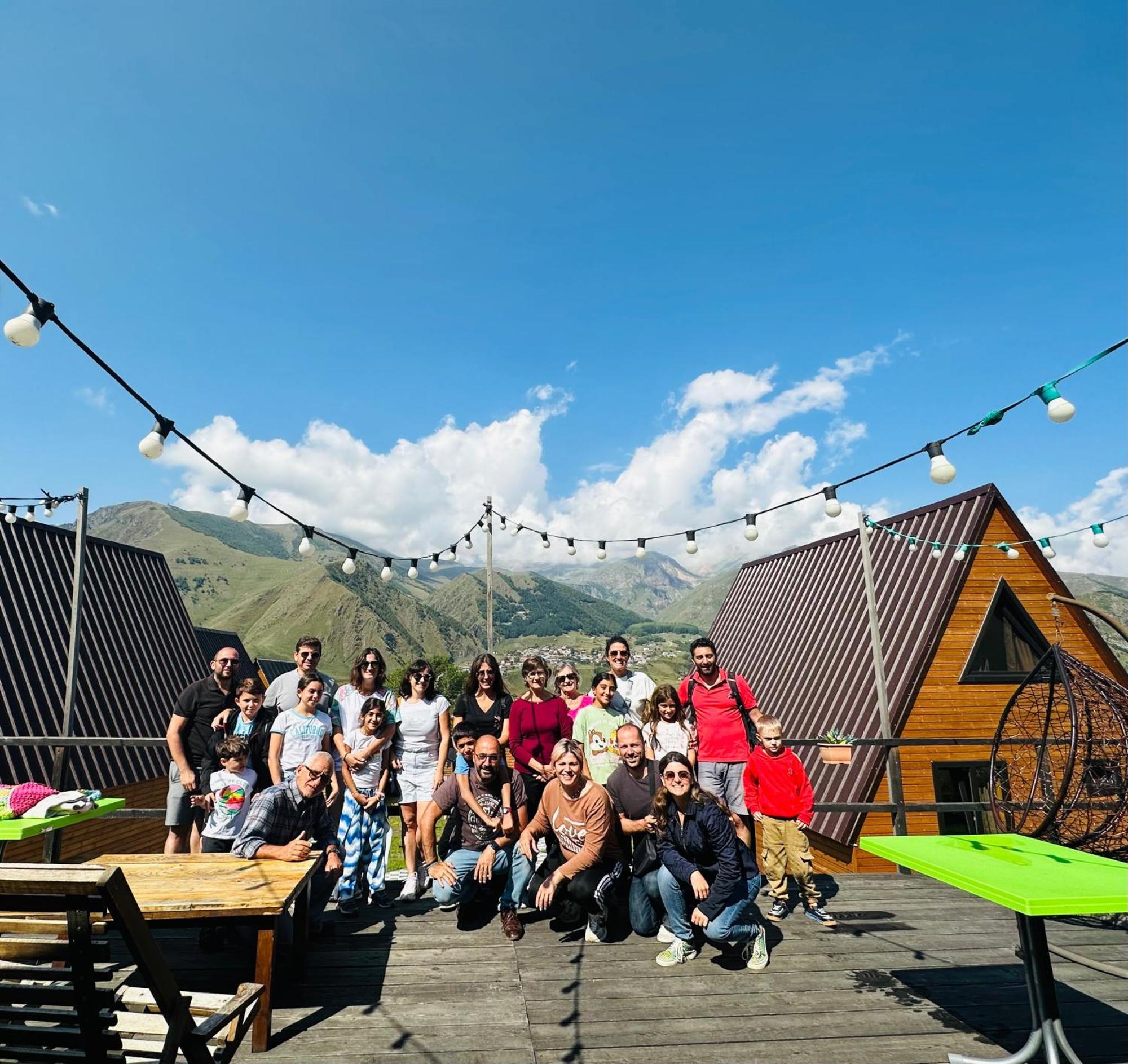Guesthouse Elli & Cottages Kazbegi Kültér fotó