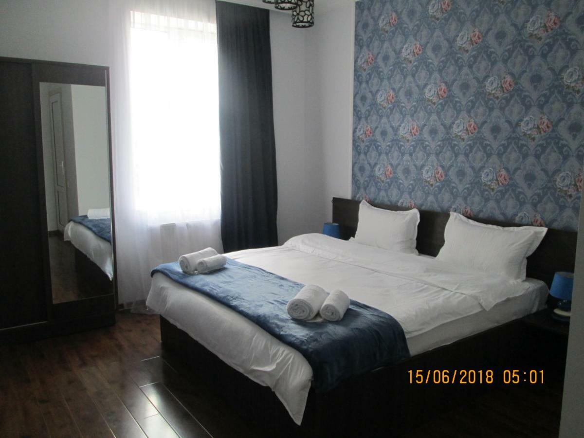 Guesthouse Elli & Cottages Kazbegi Kültér fotó